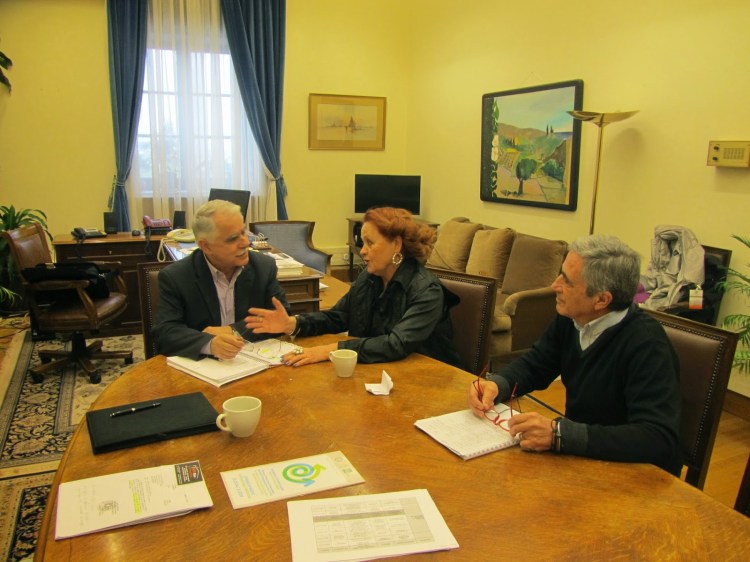 io sto con la grecia-consegna_firme_saracini-3