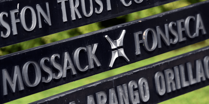 WikiLeaks e i Panama Papers: “Il Governo Usa ha finanziato l’attacco a Putin attraverso Usaid. I giornalisti sono bravi ma non certo un modello di&nbsp;onestà”.