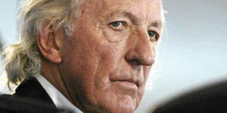 Dentro il governo invisibile: guerra, propaganda, Clinton & Trump