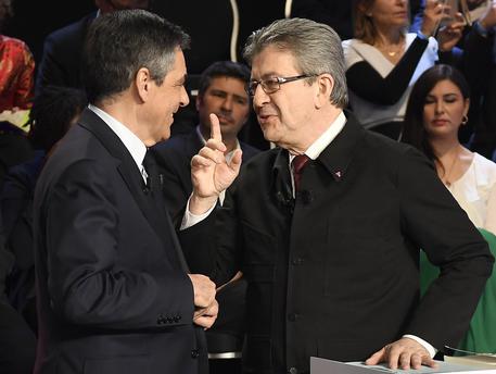 Francia: Mélenchon sorpassa Fillon nei&nbsp;sondaggi