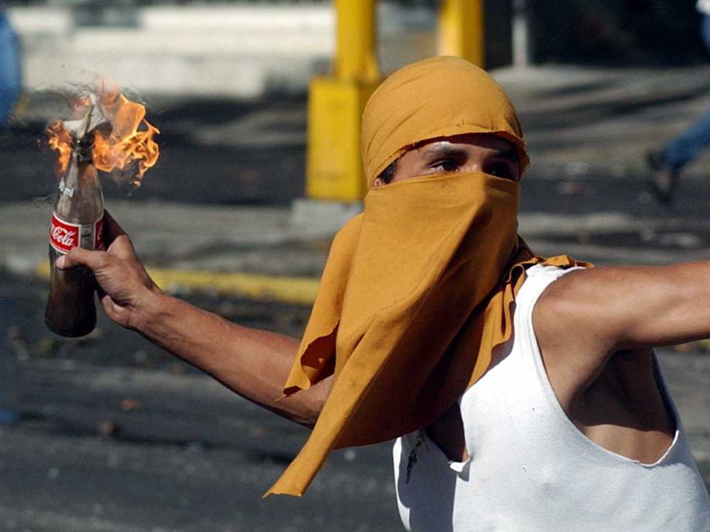 Cialtroni e fake news nella guerra al&nbsp;Venezuela