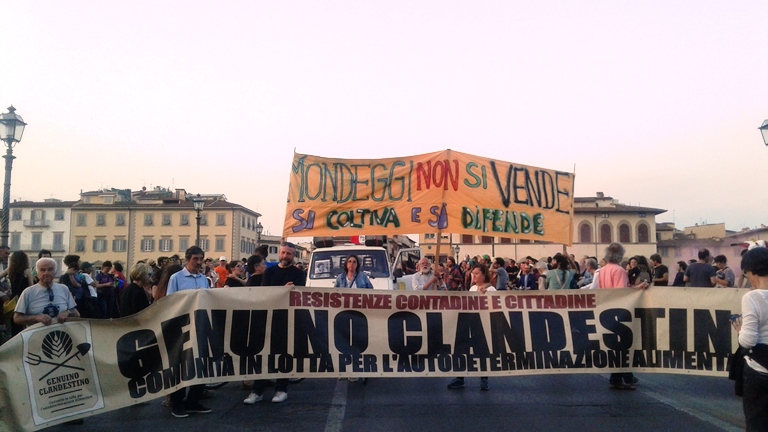 Ottima riuscita della manifestazione nazionale per Mondeggi Fattoria Senza Padroni.
