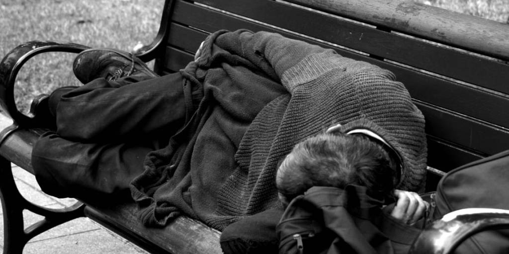 LA POVERTA’ in INGHILTERRA e in&nbsp;VENEZUELA