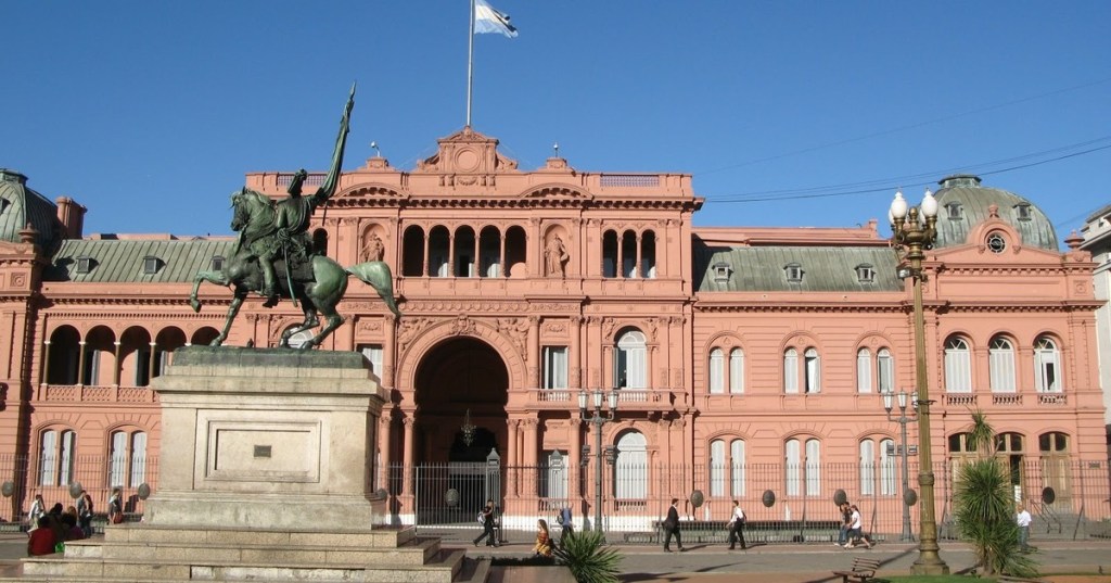 Le gravi violazioni del diritto internazionale dei diritti umani da parte del governo argentino di Milei