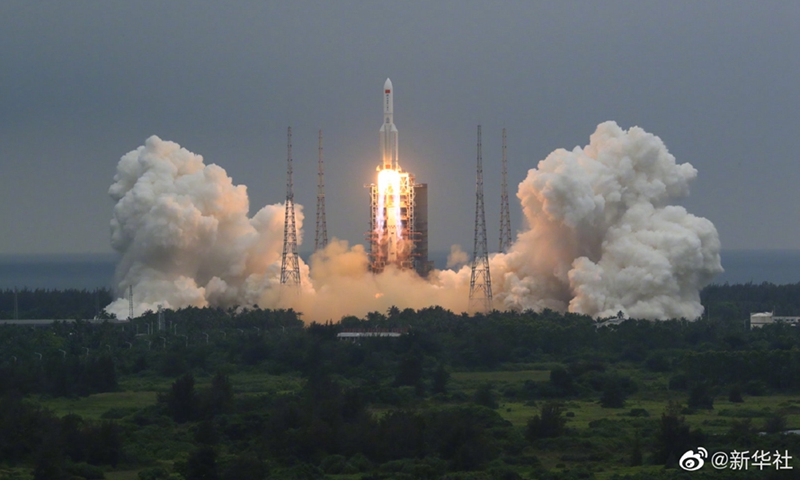 I detriti del razzo cinese cadono sulla Terra come “accuratamente previsto