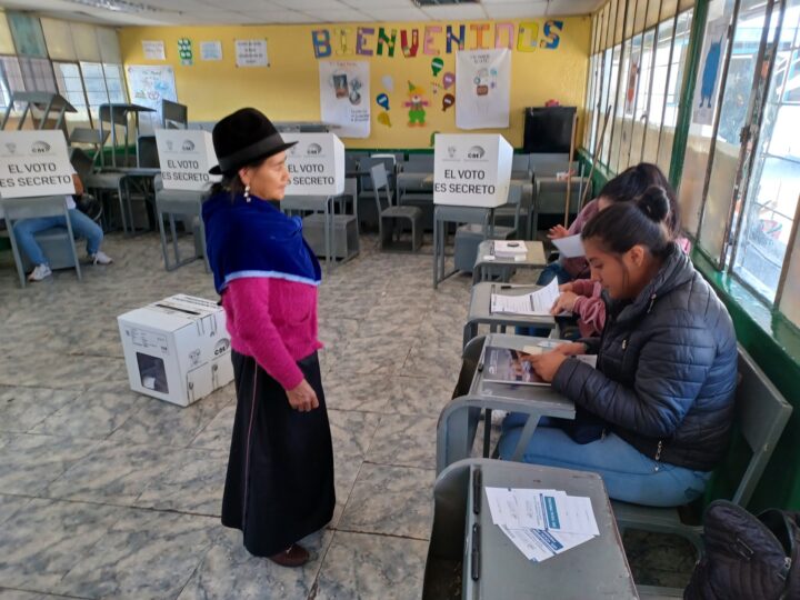 Ecuador, la seconda a destra