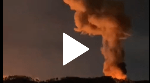 Lo stato canaglia americano bombarda il pacifico Venezuela (Video). Voci di cattura di&nbsp;Maduro.