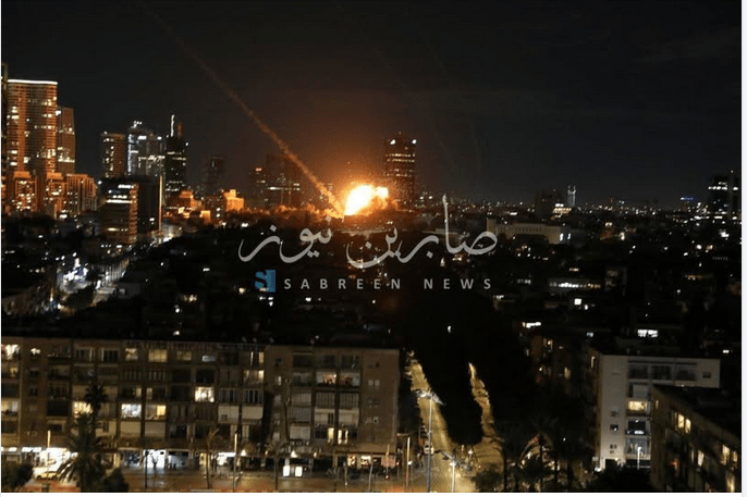 Dopo un inizio di guerra sorprendentemente forte l’Iran cerca di affaticare la difesa aerea occidentale