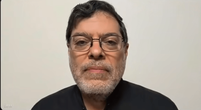 L’Iran colpisce nave e assets USA, caos nello Stretto di Hormuz | intervista a Mohammad&nbsp;Marandi